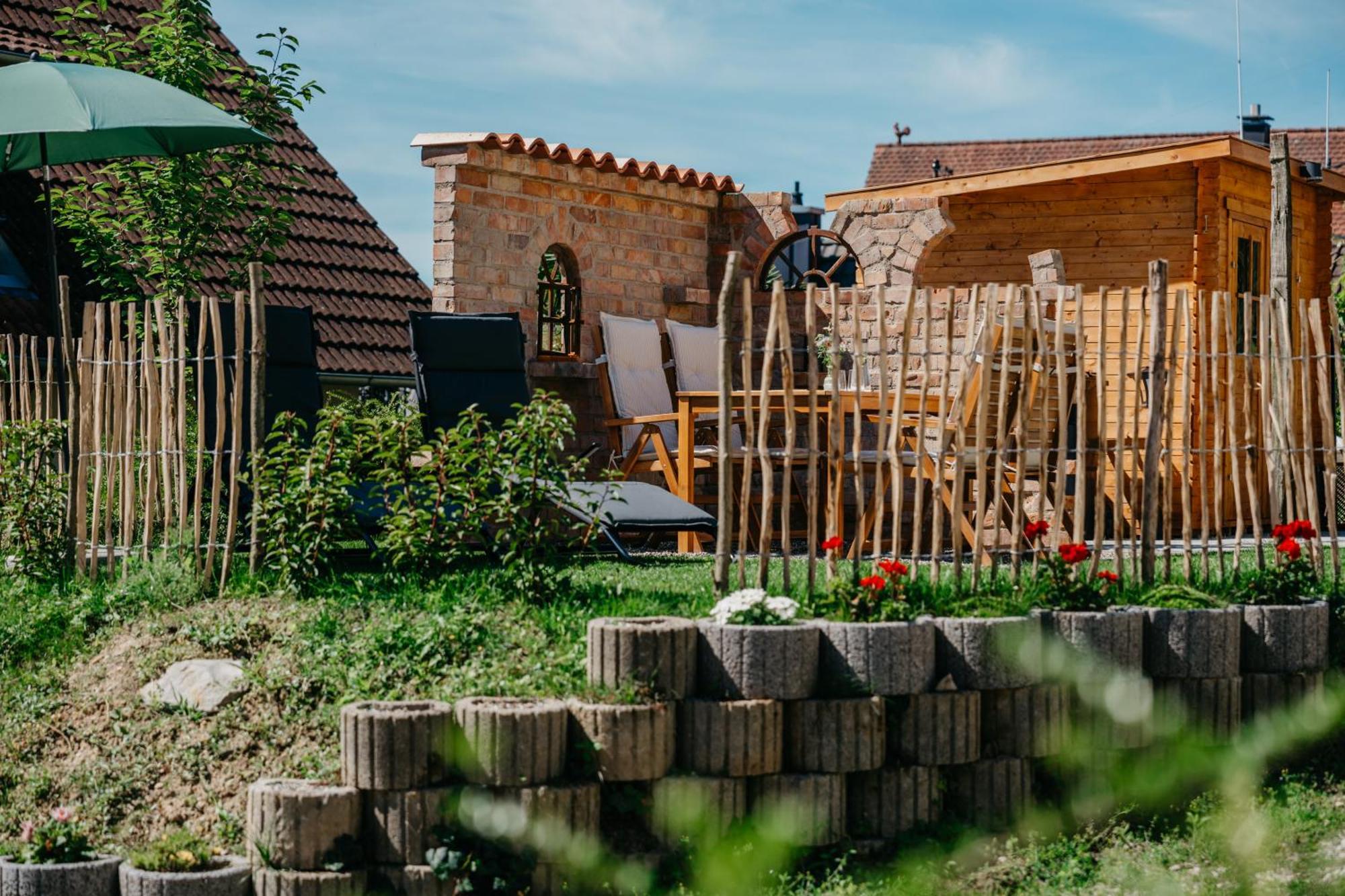 Ferienwohnung Am Weinberg Boetzingen Zewnętrze zdjęcie