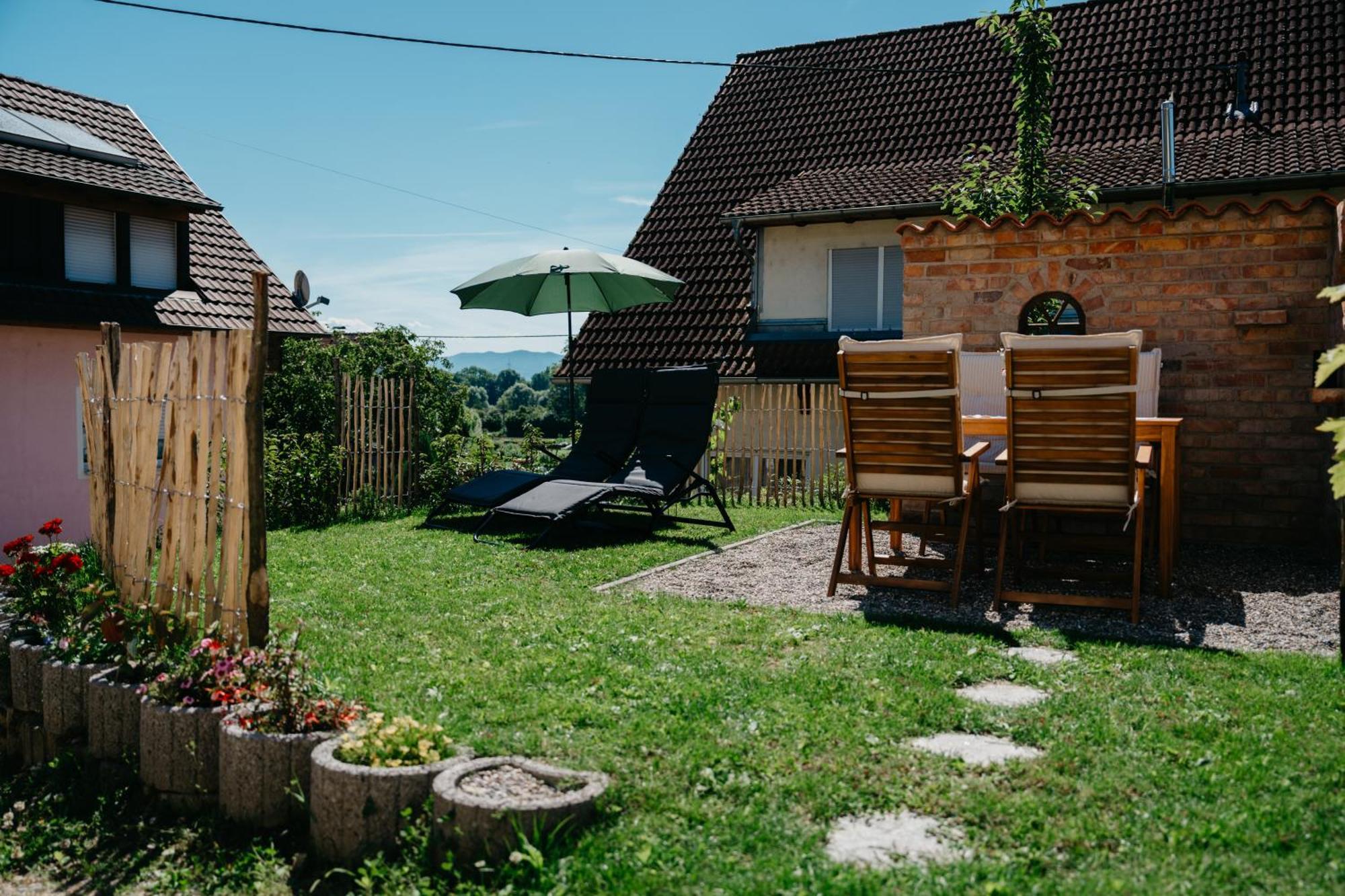 Ferienwohnung Am Weinberg Boetzingen Zewnętrze zdjęcie